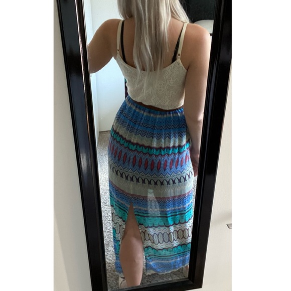 Love Reign Floral Maxi Dress with Crochet - Picture 3 of 10